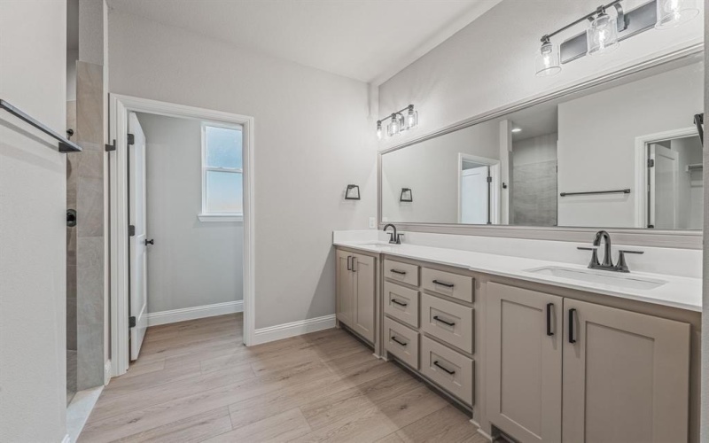 104 Skyline Drive, Glen Rose, TX 76043, 3 Habitaciones Habitaciones , ,2 BañosBaños,Residential,En Venta,104 Skyline Drive,0,21120323