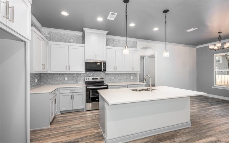 115 Enchanted Drive, Enchanted Oaks, TX 75156, 4 Bedrooms Bedrooms, ,2 BathroomsBathrooms,Residential,For Sale,115 Enchanted Drive,0,21121665