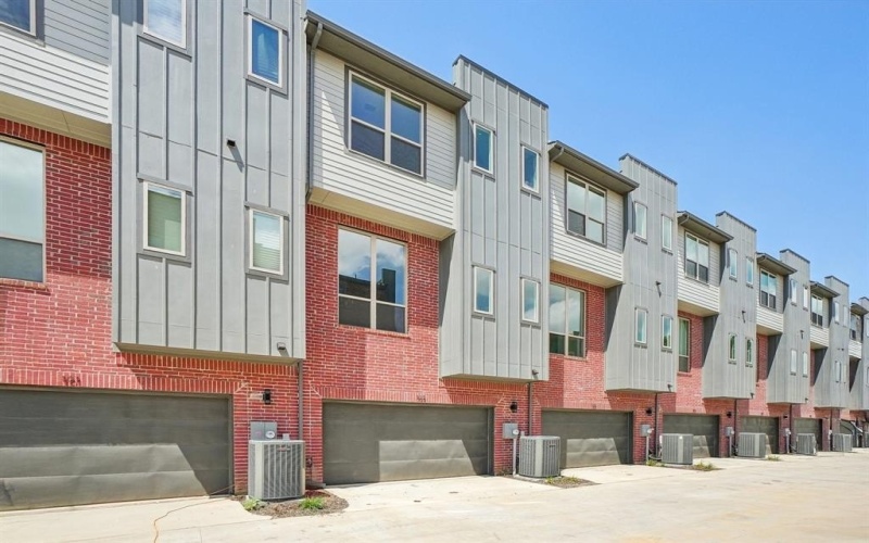 2524 Havenhurst Street #102, Farmers Branch, TX 75234, 3 Habitaciones Habitaciones , ,3 BañosBaños,Residential,En Venta,2524 Havenhurst Street,0,21122017