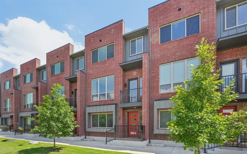 2524 Havenhurst Street #102, Farmers Branch, TX 75234, 3 Habitaciones Habitaciones , ,3 BañosBaños,Residential,En Venta,2524 Havenhurst Street,0,21122017