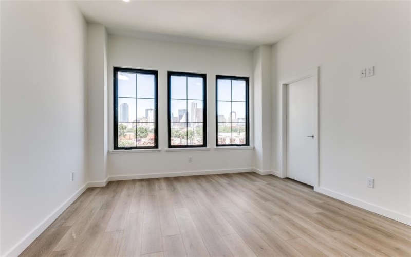 1763 Novela Way, Dallas, TX 75215, 3 Bedrooms Bedrooms, ,3 BathroomsBathrooms,Residential,For Sale,1763 Novela Way,0,21122045