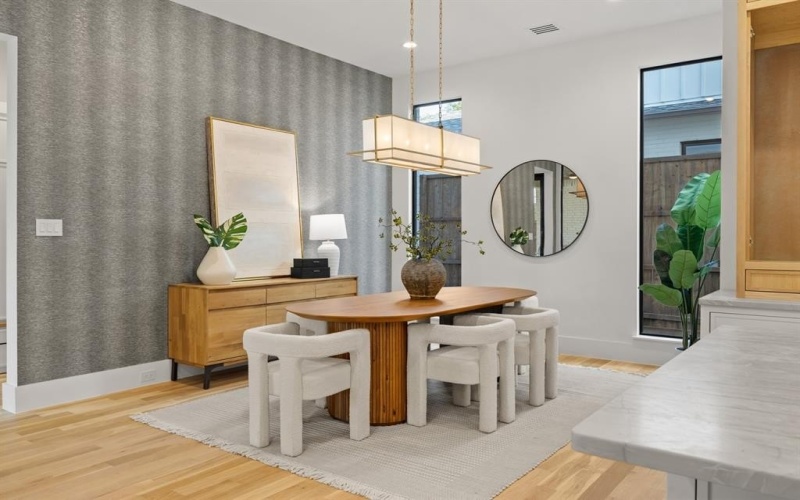 9917 Parkford Drive, Dallas, TX 75238, 5 Habitaciones Habitaciones , ,6 BañosBaños,Residential,En Venta,9917 Parkford Drive,0,21122243