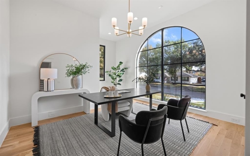 9917 Parkford Drive, Dallas, TX 75238, 5 Habitaciones Habitaciones , ,6 BañosBaños,Residential,En Venta,9917 Parkford Drive,0,21122243