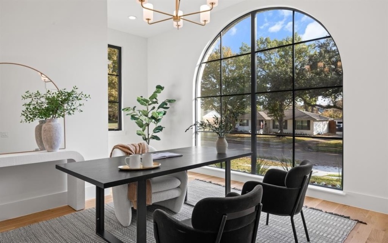 9917 Parkford Drive, Dallas, TX 75238, 5 Habitaciones Habitaciones , ,6 BañosBaños,Residential,En Venta,9917 Parkford Drive,0,21122243