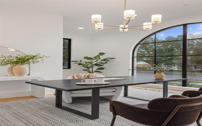 9917 Parkford Drive, Dallas, TX 75238, 5 Habitaciones Habitaciones , ,6 BañosBaños,Residential,En Venta,9917 Parkford Drive,0,21122243