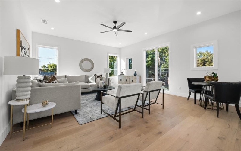 4426 Bonham Street, Dallas, TX 75229, 5 Habitaciones Habitaciones , ,6 BañosBaños,Residential,En Venta,4426 Bonham Street,0,21122250