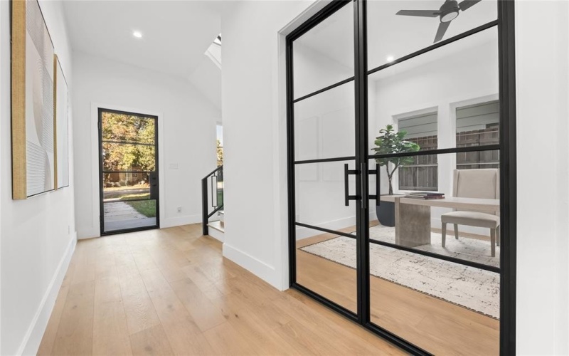 4426 Bonham Street, Dallas, TX 75229, 5 Habitaciones Habitaciones , ,6 BañosBaños,Residential,En Venta,4426 Bonham Street,0,21122250