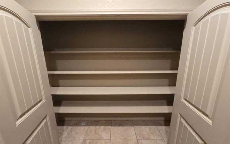 2923 E Pepperidge Drive, Lancaster, TX 75134, 3 Bedrooms Bedrooms, ,2 BathroomsBathrooms,Residential,For Sale,2923 E Pepperidge Drive,0,21122328