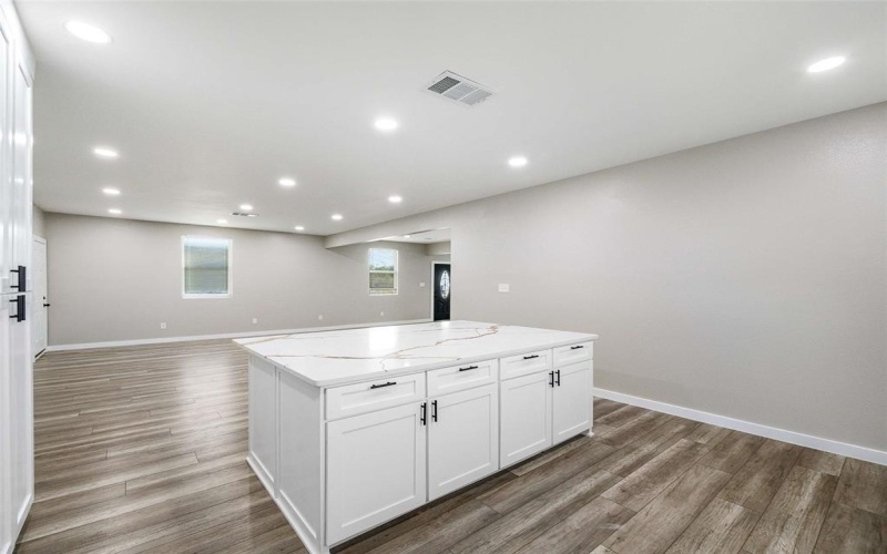 1061 Zmolek Road, Ennis, TX 75119, 5 Bedrooms Bedrooms, ,3 BathroomsBathrooms,Residential,For Sale,1061 Zmolek Road,0,21122487