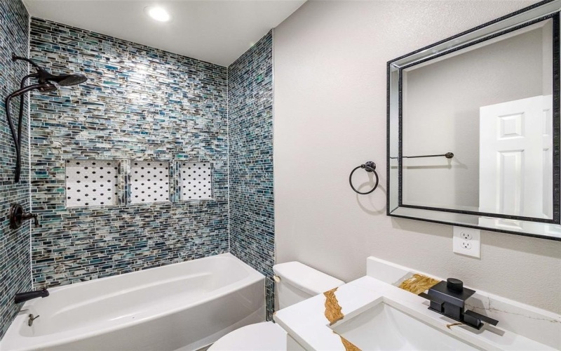 1061 Zmolek Road, Ennis, TX 75119, 5 Bedrooms Bedrooms, ,3 BathroomsBathrooms,Residential,For Sale,1061 Zmolek Road,0,21122487