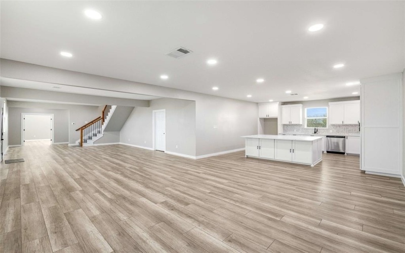 1061 Zmolek Road, Ennis, TX 75119, 5 Bedrooms Bedrooms, ,3 BathroomsBathrooms,Residential,For Sale,1061 Zmolek Road,0,21122487