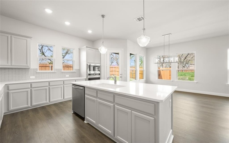 4021 Alpine Street, Midlothian, TX 76065, 4 Bedrooms Bedrooms, ,3 BathroomsBathrooms,Residential,For Sale,4021 Alpine Street,0,21122631