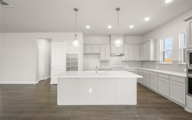 4021 Alpine Street, Midlothian, TX 76065, 4 Bedrooms Bedrooms, ,3 BathroomsBathrooms,Residential,For Sale,4021 Alpine Street,0,21122631