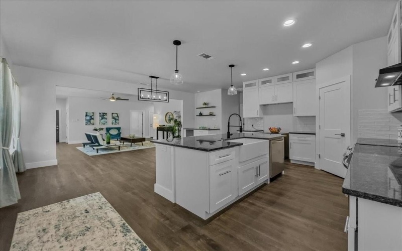 3612 Broken Bow Drive, Granbury, TX 76048, 3 Habitaciones Habitaciones , ,2 BañosBaños,Residential,En Venta,3612 Broken Bow Drive,0,21122718