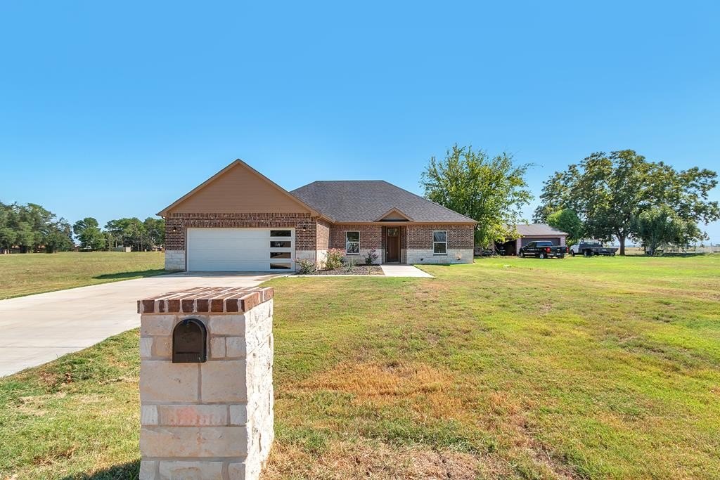 112 LBJ Ranch Rd, Trinidad, TX 75163, 3 Bedrooms Bedrooms, ,2 BathroomsBathrooms,Residential,For Sale,112 LBJ Ranch Rd,107833