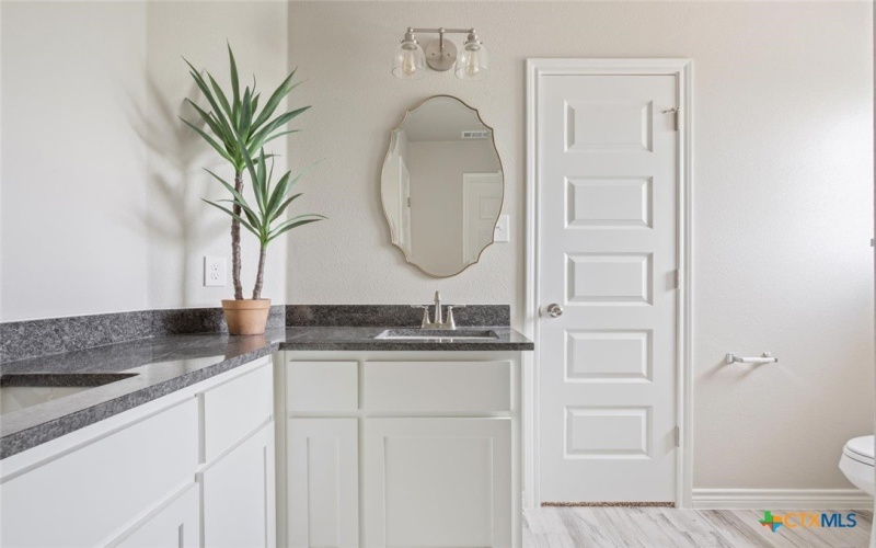 1102 Nacogdoches Drive, Temple, TX 76501, 3 Habitaciones Habitaciones , ,2 BañosBaños,Residential,En Venta,1102 Nacogdoches Drive,0,598470