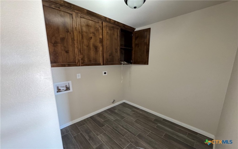 2552 Cowgirl Trail, Belton, TX 76513, 3 Bedrooms Bedrooms, ,2 BathroomsBathrooms,Residential,For Sale,2552 Cowgirl Trail,0,599067