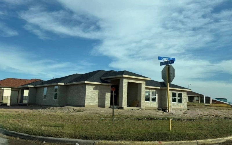 3459 Cory Circle, Eagle Pass, TX 78852, 3 Bedrooms Bedrooms, ,2 BathroomsBathrooms,Residential,For Sale,3459 Cory Circle,0,81894