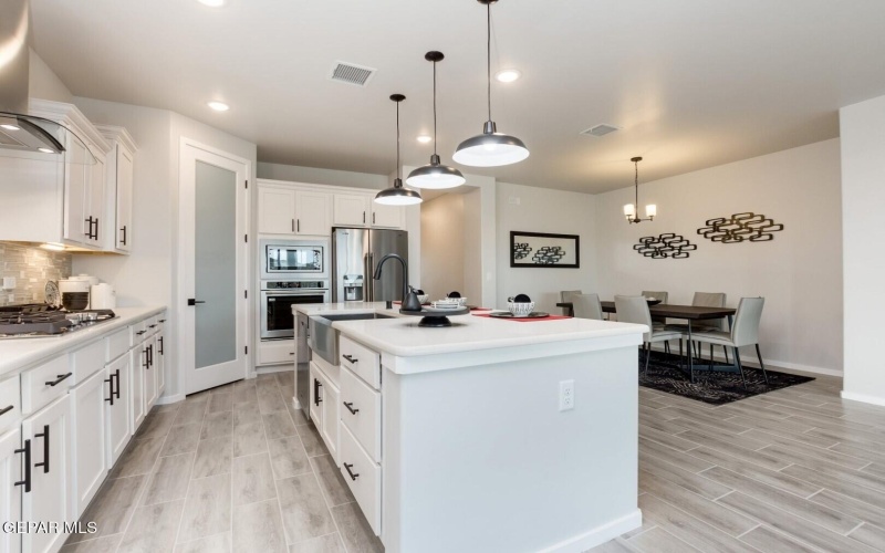 14017 Paseo Central Ave, Horizon City, TX 79928, 4 Bedrooms Bedrooms, ,2 BathroomsBathrooms,Residential,For Sale,14017 Paseo Central Ave,0,934478