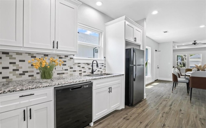 516 E Heron Street, Denison, TX 75021, 3 Bedrooms Bedrooms, ,2 BathroomsBathrooms,Residential,For Sale,516 E Heron Street,0,21114624