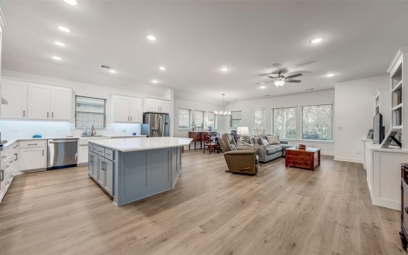 1815 Bell Court, Van Alstyne, TX 75495, 3 Bedrooms Bedrooms, ,2 BathroomsBathrooms,Residential,For Sale,1815 Bell Court,0,21119164