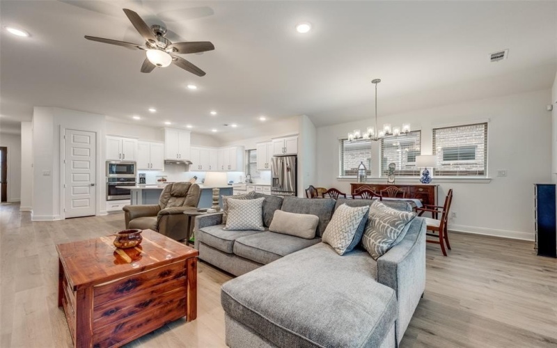 1815 Bell Court, Van Alstyne, TX 75495, 3 Bedrooms Bedrooms, ,2 BathroomsBathrooms,Residential,For Sale,1815 Bell Court,0,21119164