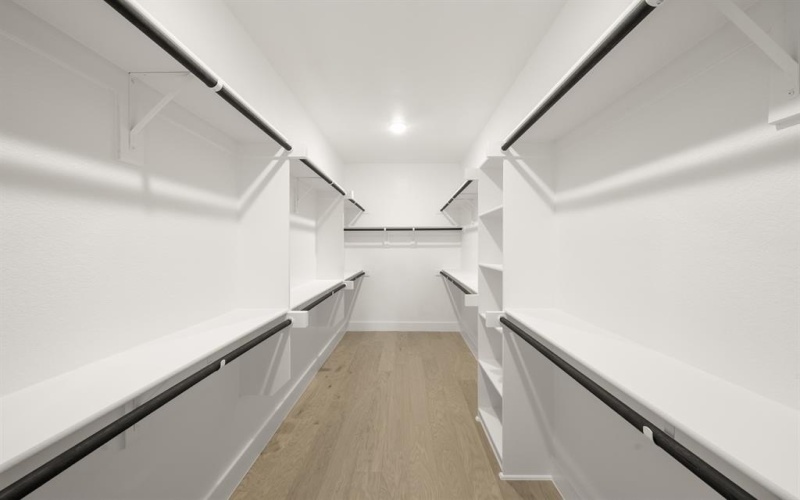 7124 Seagrove Court, Grand Prairie, TX 75054, 5 Bedrooms Bedrooms, ,5 BathroomsBathrooms,Residential,For Sale,7124 Seagrove Court,0,21122368