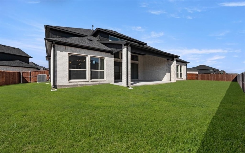 7124 Seagrove Court, Grand Prairie, TX 75054, 5 Bedrooms Bedrooms, ,5 BathroomsBathrooms,Residential,For Sale,7124 Seagrove Court,0,21122368