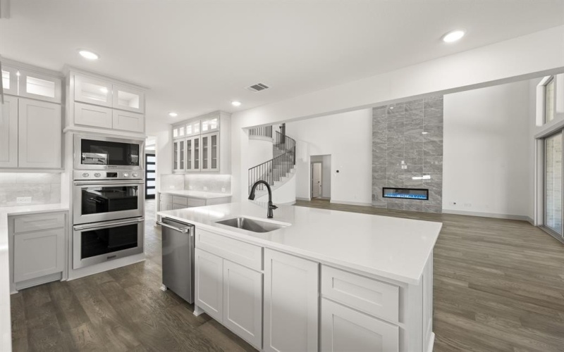 7047 Capanna Trail, Grand Prairie, TX 75054, 5 Habitaciones Habitaciones , ,5 BañosBaños,Residential,En Venta,7047 Capanna Trail,0,21122378