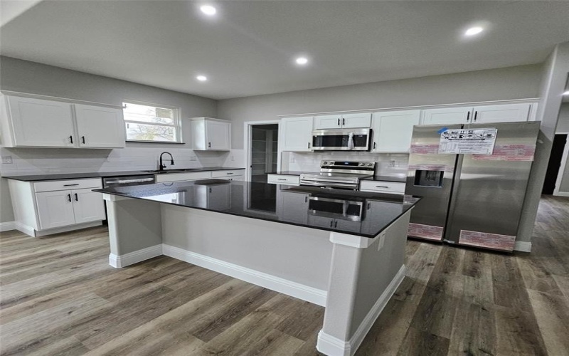 200 E 1st North Street, Kaufman, TX 75142, 4 Habitaciones Habitaciones , ,2 BañosBaños,Residential,En Venta,200 E 1st North Street,0,21122764