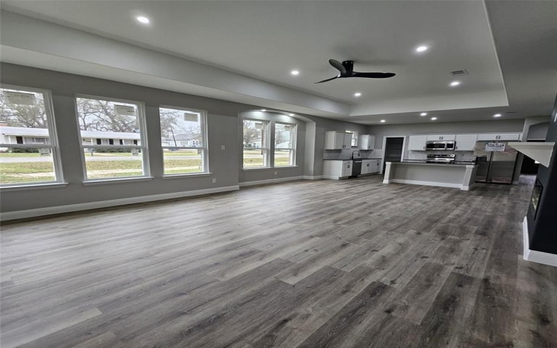 200 E 1st North Street, Kaufman, TX 75142, 4 Habitaciones Habitaciones , ,2 BañosBaños,Residential,En Venta,200 E 1st North Street,0,21122764