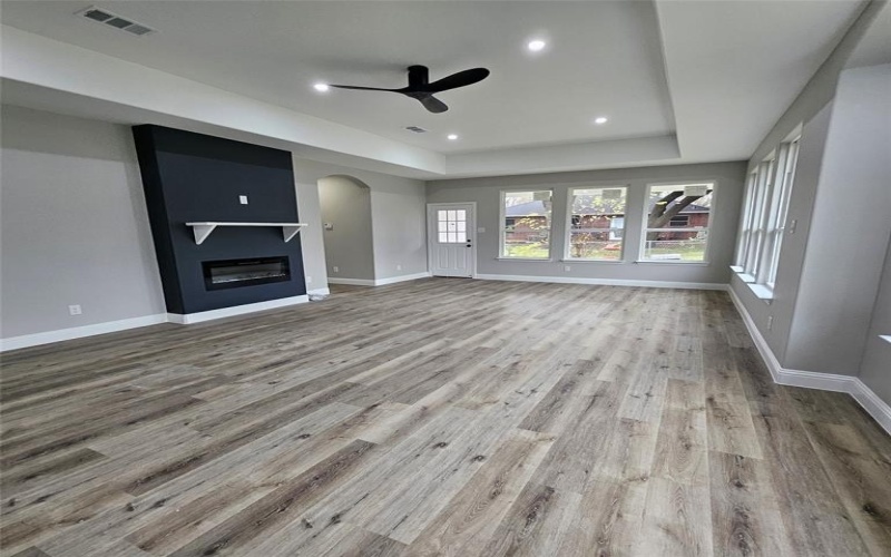 200 E 1st North Street, Kaufman, TX 75142, 4 Habitaciones Habitaciones , ,2 BañosBaños,Residential,En Venta,200 E 1st North Street,0,21122764