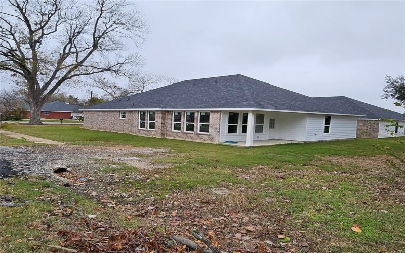 200 E 1st North Street, Kaufman, TX 75142, 4 Habitaciones Habitaciones , ,2 BañosBaños,Residential,En Venta,200 E 1st North Street,0,21122764