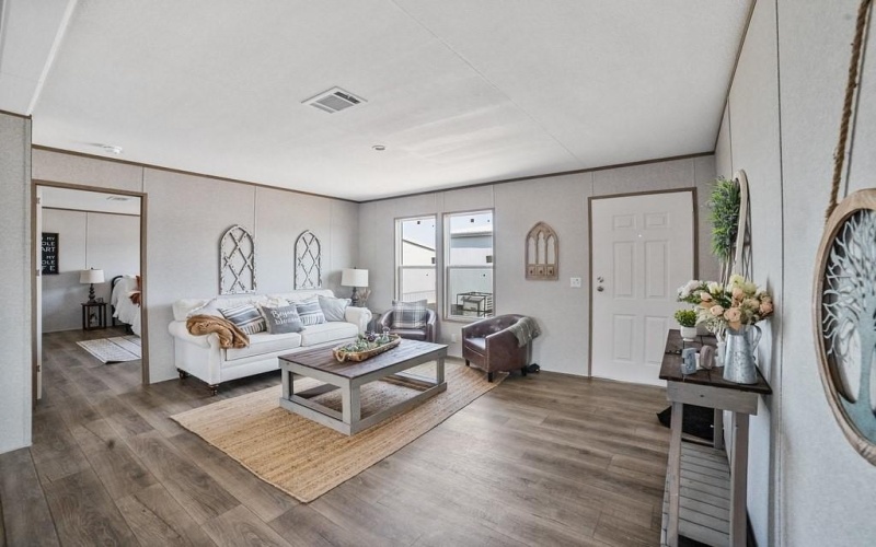 300 Huddleston Road, Sunset, TX 76270, 3 Habitaciones Habitaciones , ,2 BañosBaños,Residential,En Venta,300 Huddleston Road,0,21122778