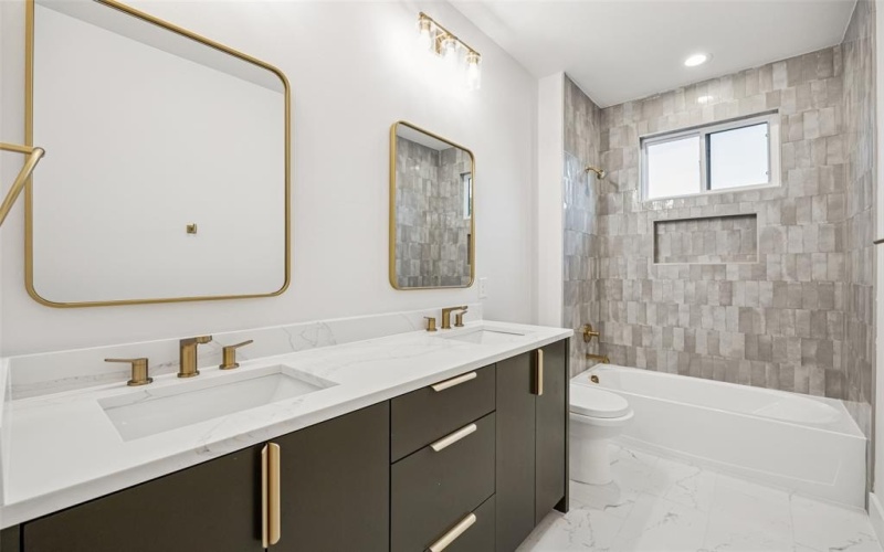 5633 East Side Avenue, Dallas, TX 75214, 3 Bedrooms Bedrooms, ,2 BathroomsBathrooms,Residential,For Sale,5633 East Side Avenue,0,21123011