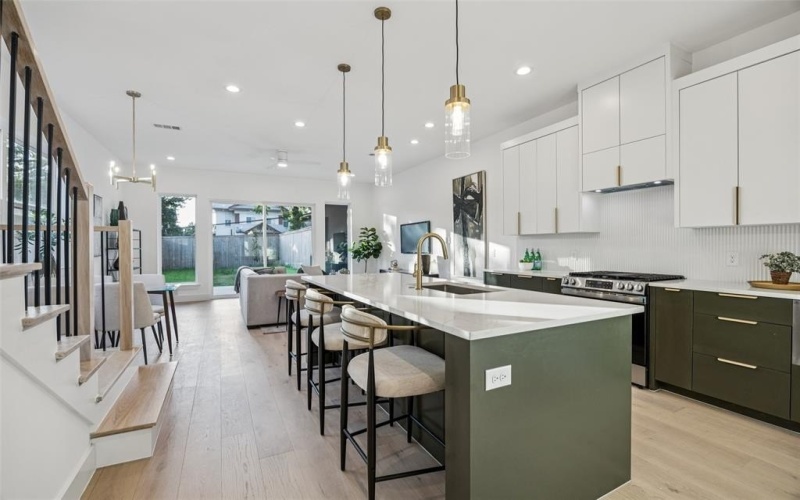 5633 East Side Avenue, Dallas, TX 75214, 3 Bedrooms Bedrooms, ,2 BathroomsBathrooms,Residential,For Sale,5633 East Side Avenue,0,21123011