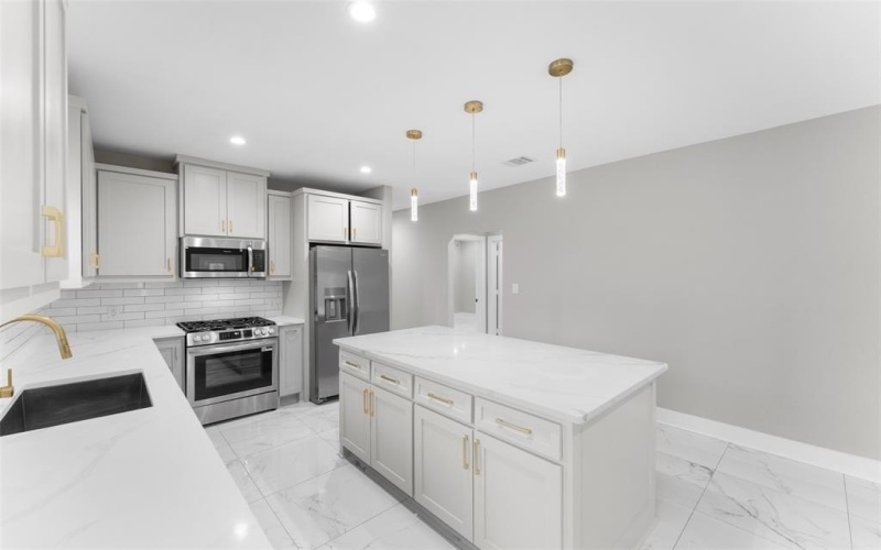 2331 Idaho Avenue, Dallas, TX 75216, 4 Bedrooms Bedrooms, ,2 BathroomsBathrooms,Residential,For Sale,2331 Idaho Avenue,0,21123340