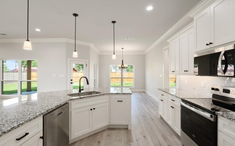 717 Cobblestone Cir, Mabank, TX 75147, 4 Habitaciones Habitaciones , ,2 BañosBaños,Residential,En Venta,717 Cobblestone Cir,108642