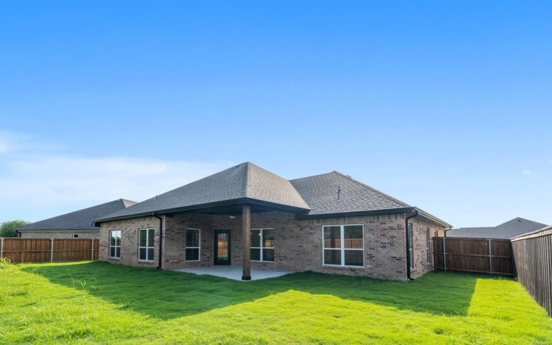 717 Cobblestone Cir, Mabank, TX 75147, 4 Habitaciones Habitaciones , ,2 BañosBaños,Residential,En Venta,717 Cobblestone Cir,108642