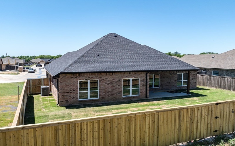 717 Cobblestone Cir, Mabank, TX 75147, 4 Habitaciones Habitaciones , ,2 BañosBaños,Residential,En Venta,717 Cobblestone Cir,108642