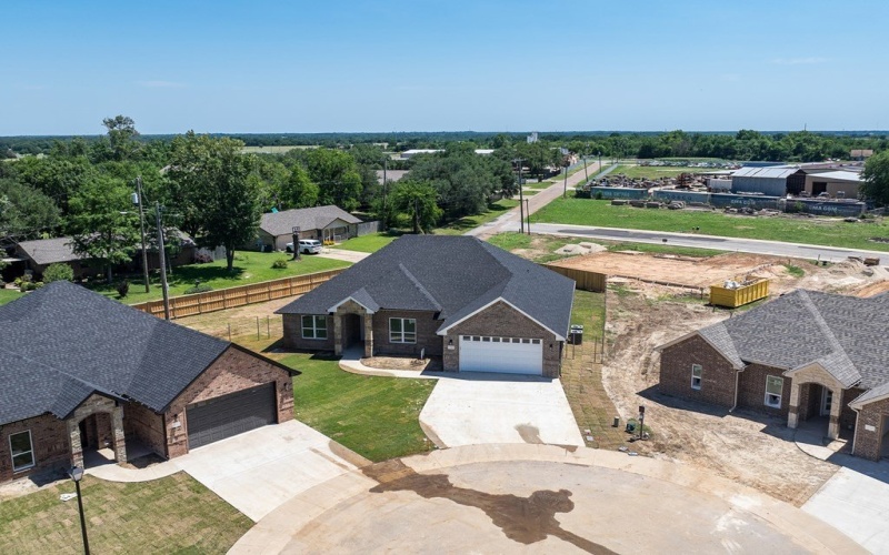 721 Cobblestone Cir, Mabank, TX 75147, 4 Habitaciones Habitaciones , ,2 BañosBaños,Residential,En Venta,721 Cobblestone Cir,108644