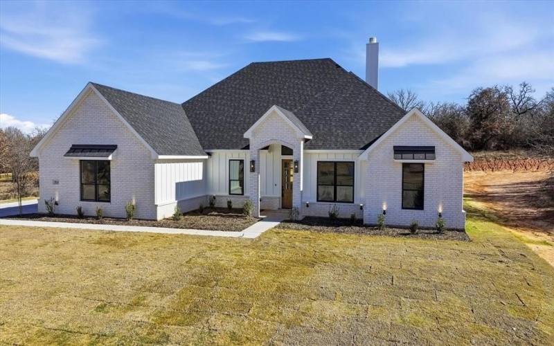 3024 Greg Allen Drive, Weatherford, TX 76088, 4 Bedrooms Bedrooms, ,3 BathroomsBathrooms,Residential,For Sale,3024 Greg Allen Drive,0,21123671