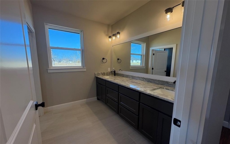 3714 Tremont Lane, Granbury, TX 76049, 3 Bedrooms Bedrooms, ,2 BathroomsBathrooms,Residential,For Sale,3714 Tremont Lane,0,21123686