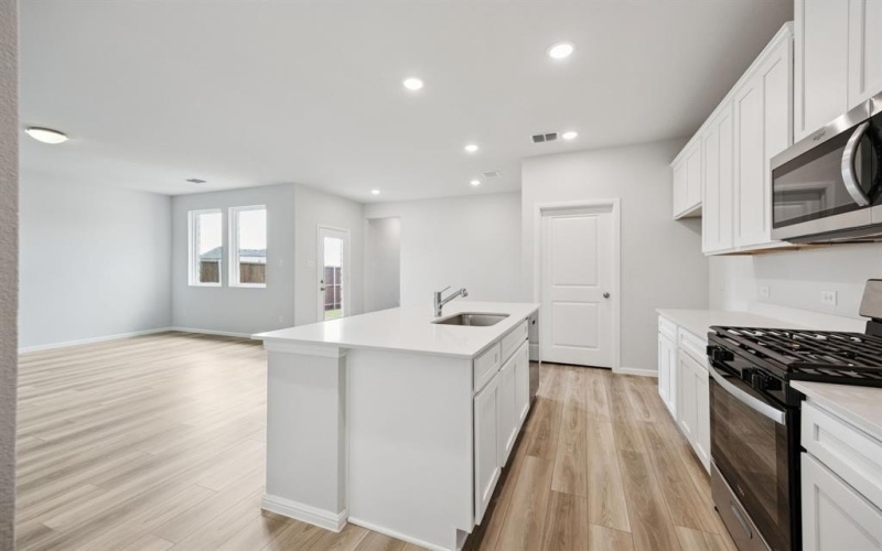 1816 Acosta Drive, Forney, TX 75126, 3 Habitaciones Habitaciones , ,2 BañosBaños,Residential,En Venta,1816 Acosta Drive,0,21124050