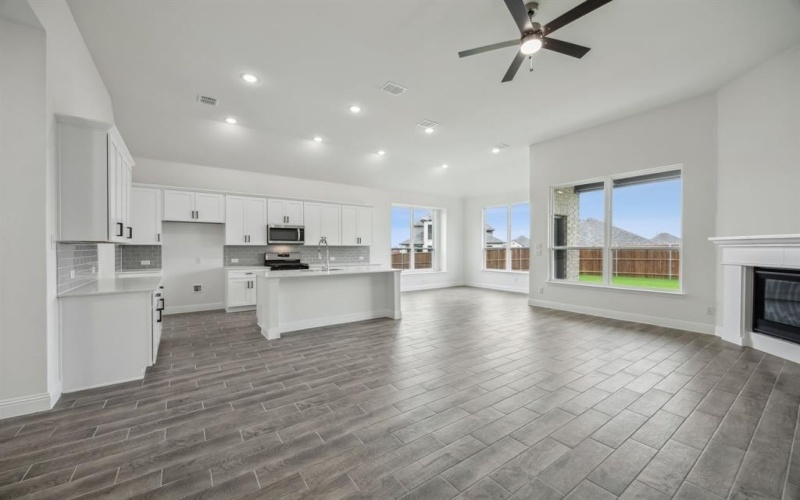 1827 Acosta Drive, Forney, TX 75126, 4 Bedrooms Bedrooms, ,3 BathroomsBathrooms,Residential,For Sale,1827 Acosta Drive,0,21124065