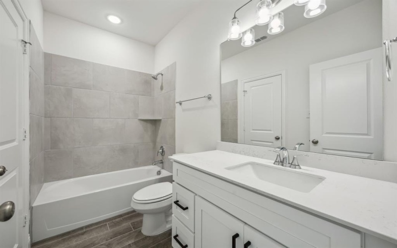 1827 Acosta Drive, Forney, TX 75126, 4 Bedrooms Bedrooms, ,3 BathroomsBathrooms,Residential,For Sale,1827 Acosta Drive,0,21124065