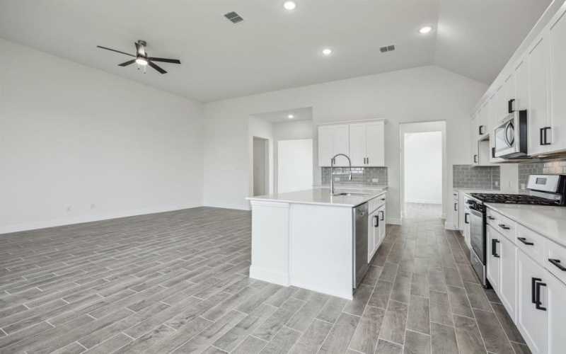 1827 Acosta Drive, Forney, TX 75126, 4 Bedrooms Bedrooms, ,3 BathroomsBathrooms,Residential,For Sale,1827 Acosta Drive,0,21124065