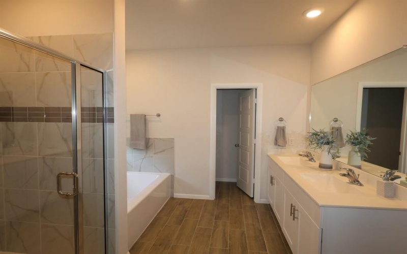 1025 Auburn Drive, Justin, TX 76247, 5 Habitaciones Habitaciones , ,3 BañosBaños,Residential,En Venta,1025 Auburn Drive,0,21123203