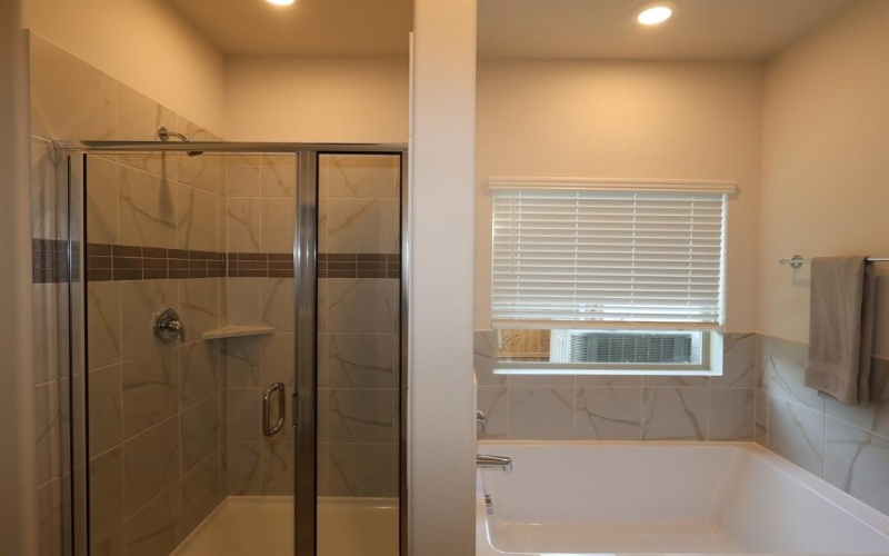 1025 Auburn Drive, Justin, TX 76247, 5 Habitaciones Habitaciones , ,3 BañosBaños,Residential,En Venta,1025 Auburn Drive,0,21123203