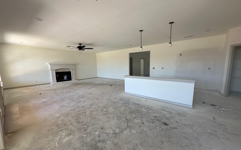 1965 S Concho Drive, San Angelo, TX 76904, 3 Bedrooms Bedrooms, ,2 BathroomsBathrooms,Residential,For Sale,1965 S Concho Drive,0,129924